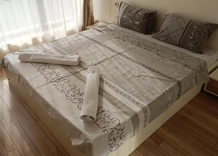 Two Bedroom 53 - Restaurant Stadium *